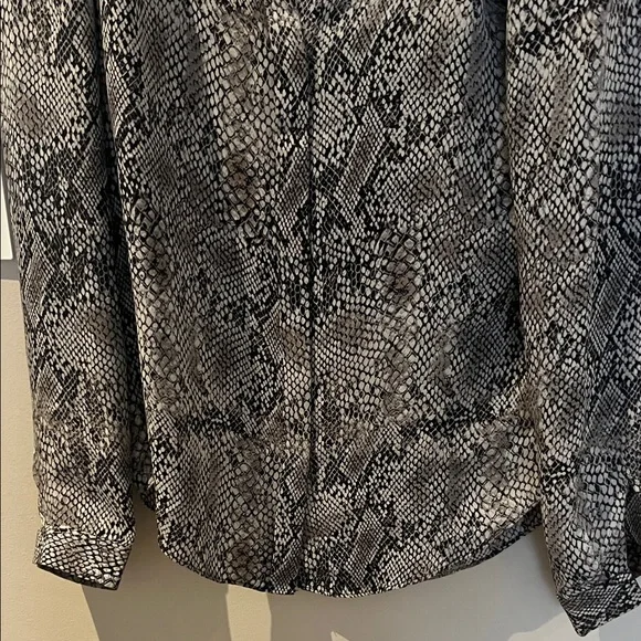 Snake Patterned Blouse - Picture 4 of 5
